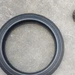 LOTE 365 - PNEU DE MOTO RALLY DAYSON 130/60B19 DUNLOP (NO ESTADO)