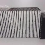 LOTE 592 - COLEÇÃO 70 ª ANIVERSÁRIO DA SEGUNDA GUERRA MUNDIAL COMPLETA COM LIVROS E DVDS (NO ESTADO)
