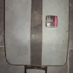 LOTE 553 - MÁQUINA DE ESCREVER ANTIGA FUNCIONANDO PERFEITAMENTE (NO ESTADO)