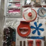 LOTE 526 - BRINQUEDO MINI LABORATÓRIO EXITUS (NO ESTADO)