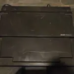 LOTE 552 - MÁQUINA DE ESCREVER ANTIGA FUNCIONANDO PERFEITAMENTE (NO ESTADO)