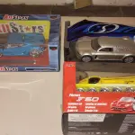 LOTE 478 - LOTE COM 3 MINIATURAS ESCALAS 1/18 NOVAS (NO ESTADO)