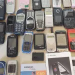 LOTE 481 - LOTE COM CELULARES ANTIGOS COLEÇÃO (NO ESTADO)