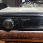 LOTE 612 - RÁDIO LG CD FOI RETIRADO DO CARRO E GUARDADO ESTAVA EM FUNCIONAMENTO (NO ESTADO)