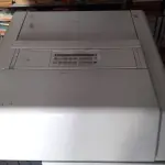 LOTE 480 - IMAGESETTER LINOTRONIC 330 MÁQUINA PARADA A MUITO TEMPO SEM TESTE USADA ULTIMA VEZ EM 2019 E FOI GUARDADA (NO ESTADO)