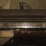 LOTE 554 - MÁQUINA DE ESCREVER ANTIGA FUNCIONANDO PERFEITAMENTE (NO ESTADO)