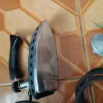 LOTE 501 - FERRO DE PASSAR ANTIGO A GÁS PEQUENO (NO ESTADO)