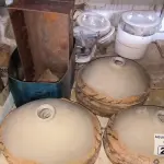 LOTE 220 - 01 LOTE COM CUBAS PARA LAVATÓRIOS E LUMINÁRIAS (NO ESTADO)