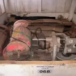 LOTE 068 - 01 LOTE COM ESMERIL, MOTOR ELÉTRICO, LIXADEIRA (NO ESTADO)