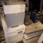 LOTE 006 - 01 LOTE COM FONTE AUXILIAR E QUADROS ELÉTRICOS (NO ESTADO)