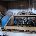 LOTE 216 - 01 LOTE COM MOTOR ELÉTRICO PARA PORTÃO, LUVAS PARA CONDOLENTES, E ANÉIS DE VEDAÇÃO (NO ESTADO)