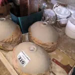 LOTE 220 - 01 LOTE COM CUBAS PARA LAVATÓRIOS E LUMINÁRIAS (NO ESTADO)