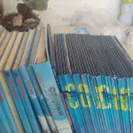 LOTE 639 - COLEÇÃO AVIÕES DE COMBATE COM.LIVROS E FITAS E COLEÇÃO COUSTEAU (NO ESTADO)