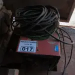 LOTE 017 - 01 MÁQUINA DE SOLDA ELÉTRICA NM 250 BAMBOZZI (NO ESTADO)