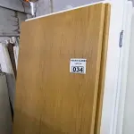 LOTE 034 - 01 LOTE COM PORTAS DE 0,70 CM E 0,80CM EM MADEIRA (NO ESTADO)