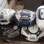 LOTE 035 - 10 APARELHOS DE SOM MARCAS E MODELOS DIVERSOS COM AVARIAS. (NO ESTADO) ATENÇÃO! FAZER A VISITAÇÃO ANTES DE ARREMATAR, NÃO SABEMOS SE FUNCIONA. LEILÃO NÃO TEM GARANTIA E NEM DEVOLUÇÃO, SUJEITO A POSSÍVEIS AVARIAS VISÍVEIS/OCULTAS E/OU AUSÊNCIA DE COMPONENTES.