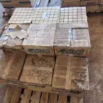 LOTE 376 - 01 LOTE COM PASTILHAS DIVERSAS (NO ESTADO)