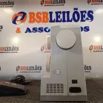LOTE 026 - 01 MÁQUINA DE COSTURA MARCA SINGER. (NO ESTADO) ATENÇÃO! FAZER A VISITAÇÃO ANTES DE ARREMATAR, NÃO SABEMOS SE FUNCIONA. LEILÃO NÃO TEM GARANTIA E NEM DEVOLUÇÃO, SUJEITO A POSSÍVEIS AVARIAS VISÍVEIS/OCULTAS E/OU AUSÊNCIA DE COMPONENTES.