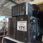LOTE 171 - 08 CAIXAS DE SOM AMBIENTE. (NO ESTADO) ATENÇÃO! FAZER A VISITAÇÃO ANTES DE ARREMATAR, NÃO SABEMOS SE FUNCIONA. LEILÃO NÃO TEM GARANTIA E NEM DEVOLUÇÃO, SUJEITO A POSSÍVEIS AVARIAS VISÍVEIS/OCULTAS E/OU AUSÊNCIA DE COMPONENTES.