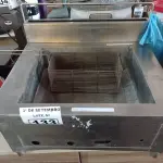 LOTE 133 - 01 FRITADEIRA EM INOX A GÁS INCOMPLETA. (NO ESTADO) ATENÇÃO! FAZER A VISITAÇÃO ANTES DE ARREMATAR, NÃO SABEMOS SE FUNCIONA. LEILÃO NÃO TEM GARANTIA E NEM DEVOLUÇÃO, SUJEITO A POSSÍVEIS AVARIAS VISÍVEIS/OCULTAS E/OU AUSÊNCIA DE COMPONENTES.