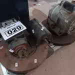 LOTE 029 - 02 DISCOS DE FREIO E 03 MOTORES MARCAS E MODELOS DIVERSOS. (NO ESTADO) ATENÇÃO! FAZER A VISITAÇÃO ANTES DE ARREMATAR, NÃO SABEMOS SE FUNCIONA. LEILÃO NÃO TEM GARANTIA E NEM DEVOLUÇÃO, SUJEITO A POSSÍVEIS AVARIAS VISÍVEIS/OCULTAS E/OU AUSÊNCIA DE COMPONENTES.