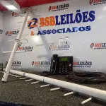 LOTE 174 - 01 KIT DE TELEFONE RURAL. (NO ESTADO) ATENÇÃO! FAZER A VISITAÇÃO ANTES DE ARREMATAR, NÃO SABEMOS SE FUNCIONA. LEILÃO NÃO TEM GARANTIA E NEM DEVOLUÇÃO, SUJEITO A POSSÍVEIS AVARIAS VISÍVEIS/OCULTAS E/OU AUSÊNCIA DE COMPONENTES.