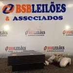 LOTE 052 - 01 PS2 FAT. (NO ESTADO) ATENÇÃO! FAZER A VISITAÇÃO ANTES DE ARREMATAR, NÃO SABEMOS SE FUNCIONA. LEILÃO NÃO TEM GARANTIA E NEM DEVOLUÇÃO, SUJEITO A POSSÍVEIS AVARIAS VISÍVEIS/OCULTAS E/OU AUSÊNCIA DE COMPONENTES.