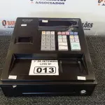 LOTE 013 - 01 CAIXA REGISTRADORA MARCA SHARP MODELO XE-A107. (NO ESTADO) ATENÇÃO! FAZER A VISITAÇÃO ANTES DE ARREMATAR, NÃO SABEMOS SE FUNCIONA. LEILÃO NÃO TEM GARANTIA E NEM DEVOLUÇÃO, SUJEITO A POSSÍVEIS AVARIAS VISÍVEIS/OCULTAS E/OU AUSÊNCIA DE COMPONENTES.