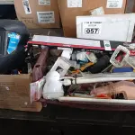 LOTE 057 - 01 LOTE COM MATERIAIS DIVERSOS. (NO ESTADO) ATENÇÃO! FAZER A VISITAÇÃO ANTES DE ARREMATAR, NÃO SABEMOS SE FUNCIONA. LEILÃO NÃO TEM GARANTIA E NEM DEVOLUÇÃO, SUJEITO A POSSÍVEIS AVARIAS VISÍVEIS/OCULTAS E/OU AUSÊNCIA DE COMPONENTES.