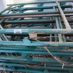 LOTE 280 - 01 LOTE COM GRADES EM FERRO NA COR VERDE (NO ESTADO)