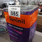 LOTE 085 - 01 LATA DE TINTA SUVINIL INTERIORES /EXTERIORES SEM CHEIRO 18L NA COR FOSCO BRANCO NEVE. (NO ESTADO) ATENÇÃO! FAZER A VISITAÇÃO ANTES DE ARREMATAR, NÃO SABEMOS SE FUNCIONA. LEILÃO NÃO TEM GARANTIA E NEM DEVOLUÇÃO, SUJEITO A POSSÍVEIS AVARIAS VISÍVEIS/OCULTAS E/OU AUSÊNCIA DE COMPONENTES.