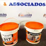 LOTE 017 - 02 BALDES DE DESMOLDANTE PARA FORMAS 3,6L. (NO ESTADO) ATENÇÃO! FAZER A VISITAÇÃO ANTES DE ARREMATAR, NÃO SABEMOS SE FUNCIONA. LEILÃO NÃO TEM GARANTIA E NEM DEVOLUÇÃO, SUJEITO A POSSÍVEIS AVARIAS VISÍVEIS/OCULTAS E/OU AUSÊNCIA DE COMPONENTES.