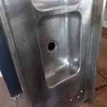 LOTE 184 - 01 PIA EM AÇO INOX COM 02 CUBAS NAS MEDIDAS: 1,80M X 0,59CM. (NO ESTADO) ATENÇÃO! FAZER A VISITAÇÃO ANTES DE ARREMATAR, NÃO SABEMOS SE FUNCIONA. LEILÃO NÃO TEM GARANTIA E NEM DEVOLUÇÃO, SUJEITO A POSSÍVEIS AVARIAS VISÍVEIS/OCULTAS E/OU AUSÊNCIA DE COMPONENTES.