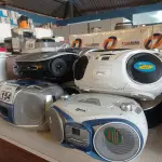 LOTE 154 - 10 APARELHOS DE SOM MARCAS E MODELOS DIVERSOS COM AVARIAS. (NO ESTADO) ATENÇÃO! FAZER A VISITAÇÃO ANTES DE ARREMATAR, NÃO SABEMOS SE FUNCIONA. LEILÃO NÃO TEM GARANTIA E NEM DEVOLUÇÃO, SUJEITO A POSSÍVEIS AVARIAS VISÍVEIS/OCULTAS E/OU AUSÊNCIA DE COMPONENTES.