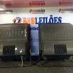 LOTE 014 - 02 LUMINÁRIAS DE PÁTIO. (NO ESTADO) ATENÇÃO! FAZER A VISITAÇÃO ANTES DE ARREMATAR, NÃO SABEMOS SE FUNCIONA. LEILÃO NÃO TEM GARANTIA E NEM DEVOLUÇÃO, SUJEITO A POSSÍVEIS AVARIAS VISÍVEIS/OCULTAS E/OU AUSÊNCIA DE COMPONENTES.
