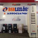 LOTE 023 - 01 NOBREAK APC E 05 SUCATAS DE BATERIAS 12V. (NO ESTADO) ATENÇÃO! FAZER A VISITAÇÃO ANTES DE ARREMATAR, NÃO SABEMOS SE FUNCIONA. LEILÃO NÃO TEM GARANTIA E NEM DEVOLUÇÃO, SUJEITO A POSSÍVEIS AVARIAS VISÍVEIS/OCULTAS E/OU AUSÊNCIA DE COMPONENTES.