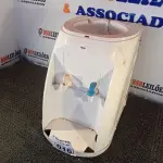 LOTE 016 - 01 BEBEDOURO PARA GARRAFÃO. (NO ESTADO) ATENÇÃO! FAZER A VISITAÇÃO ANTES DE ARREMATAR, NÃO SABEMOS SE FUNCIONA. LEILÃO NÃO TEM GARANTIA E NEM DEVOLUÇÃO, SUJEITO A POSSÍVEIS AVARIAS VISÍVEIS/OCULTAS E/OU AUSÊNCIA DE COMPONENTES.