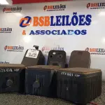 LOTE 022 - 06 CAIXAS DE SOM AMBIENTE MARCAS E MODELOS DIVERSOS. (NO ESTADO) ATENÇÃO! FAZER A VISITAÇÃO ANTES DE ARREMATAR, NÃO SABEMOS SE FUNCIONA. LEILÃO NÃO TEM GARANTIA E NEM DEVOLUÇÃO, SUJEITO A POSSÍVEIS AVARIAS VISÍVEIS/OCULTAS E/OU AUSÊNCIA DE COMPONENTES.