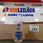 LOTE 131 - 02 CAIXAS COM FRASCOS DE ÁLCOOL EM GEL 70% COM 12 UNIDADES CADA. (NO ESTADO) ATENÇÃO! FAZER A VISITAÇÃO ANTES DE ARREMATAR, NÃO SABEMOS SE FUNCIONA. LEILÃO NÃO TEM GARANTIA E NEM DEVOLUÇÃO, SUJEITO A POSSÍVEIS AVARIAS VISÍVEIS/OCULTAS E/OU AUSÊNCIA DE COMPONENTES.