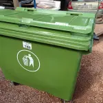 LOTE 156 - 01 CONTAINER HDPE EN840 660LITROS. (NO ESTADO) ATENÇÃO! FAZER A VISITAÇÃO ANTES DE ARREMATAR, NÃO SABEMOS SE FUNCIONA. LEILÃO NÃO TEM GARANTIA E NEM DEVOLUÇÃO, SUJEITO A POSSÍVEIS AVARIAS VISÍVEIS/OCULTAS E/OU AUSÊNCIA DE COMPONENTES.
