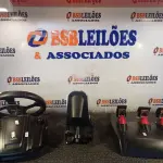 LOTE 011 - 01 VOLANTE, 01 CAMBIO E PEDAIS PARA GAMER DE CORRIDAS. (NO ESTADO) ATENÇÃO! FAZER A VISITAÇÃO ANTES DE ARREMATAR, NÃO SABEMOS SE FUNCIONA. LEILÃO NÃO TEM GARANTIA E NEM DEVOLUÇÃO, SUJEITO A POSSÍVEIS AVARIAS VISÍVEIS/OCULTAS E/OU AUSÊNCIA DE COMPONENTES.