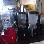 LOTE 478 - 01 PIPOQUEIRA E 03 LIQUIDIFICADORES MARCAS E MODELOS DIVERSOS COM AVARIAS. (NO ESTADO) ATENÇÃO! FAZER A VISITAÇÃO ANTES DE ARREMATAR, NÃO SABEMOS SE FUNCIONA. LEILÃO NÃO TEM GARANTIA E NEM DEVOLUÇÃO, SUJEITO A POSSÍVEIS AVARIAS VISÍVEIS/OCULTAS E/OU AUSÊNCIA DE COMPONENTES.