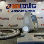 LOTE 441 - 01 ASPIRADOR DE PÓ MARCA ELECTROLUX. (NO ESTADO) ATENÇÃO! FAZER A VISITAÇÃO ANTES DE ARREMATAR, NÃO SABEMOS SE FUNCIONA. LEILÃO NÃO TEM GARANTIA E NEM DEVOLUÇÃO, SUJEITO A POSSÍVEIS AVARIAS VISÍVEIS/OCULTAS E/OU AUSÊNCIA DE COMPONENTES.