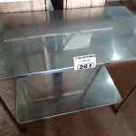 LOTE 261 - 01 MESINHA EM INOX. (NO ESTADO) ATENÇÃO! FAZER A VISITAÇÃO ANTES DE ARREMATAR, NÃO SABEMOS SE FUNCIONA. LEILÃO NÃO TEM GARANTIA E NEM DEVOLUÇÃO, SUJEITO A POSSÍVEIS AVARIAS VISÍVEIS/OCULTAS E/OU AUSÊNCIA DE COMPONENTES.