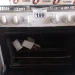 LOTE 199 - 01 FOGÃO A GÁS 05 BOCAS COM AVARIAS. (NO ESTADO) ATENÇÃO! FAZER A VISITAÇÃO ANTES DE ARREMATAR, NÃO SABEMOS SE FUNCIONA. LEILÃO NÃO TEM GARANTIA E NEM DEVOLUÇÃO, SUJEITO A POSSÍVEIS AVARIAS VISÍVEIS/OCULTAS E/OU AUSÊNCIA DE COMPONENTES.