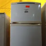 LOTE 305 - 01 GELADEIRA MARCA CÔNSUL 220V. (NO ESTADO) ATENÇÃO! FAZER A VISITAÇÃO ANTES DE ARREMATAR, NÃO SABEMOS SE FUNCIONA. LEILÃO NÃO TEM GARANTIA E NEM DEVOLUÇÃO, SUJEITO A POSSÍVEIS AVARIAS VISÍVEIS/OCULTAS E/OU AUSÊNCIA DE COMPONENTES.