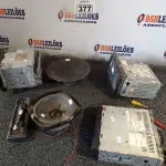 LOTE 377 - 02 CENTRAIS MULTIMÍDIA, 01 APARELHO DE SOM AUTOMOTIVO E 02 ALTO-FALANTES MARCAS E MODELOS DIVERSOS. (NO ESTADO) ATENÇÃO! FAZER A VISITAÇÃO ANTES DE ARREMATAR, NÃO SABEMOS SE FUNCIONA. LEILÃO NÃO TEM GARANTIA E NEM DEVOLUÇÃO, SUJEITO A POSSÍVEIS AVARIAS VISÍVEIS/OCULTAS E/OU AUSÊNCIA DE COMPONENTES.