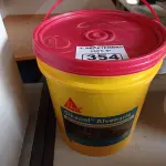 LOTE 354 - 01 BALDE DE SIKANOL ALVENARIA, ADITIVO PLASTIFICANTE PARA ARGAMASSA DE ASSENTAMENTO E REBOCO 18L. (NO ESTADO) ATENÇÃO! FAZER A VISITAÇÃO ANTES DE ARREMATAR, NÃO SABEMOS SE FUNCIONA. LEILÃO NÃO TEM GARANTIA E NEM DEVOLUÇÃO, SUJEITO A POSSÍVEIS AVARIAS VISÍVEIS/OCULTAS E/OU AUSÊNCIA DE COMPONENTES.