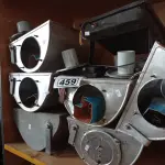 LOTE 459 - 02 REFLETORES DE LED E 06 LUMINÁRIAS DE PÁTIO. (NO ESTADO) ATENÇÃO! FAZER A VISITAÇÃO ANTES DE ARREMATAR, NÃO SABEMOS SE FUNCIONA. LEILÃO NÃO TEM GARANTIA E NEM DEVOLUÇÃO, SUJEITO A POSSÍVEIS AVARIAS VISÍVEIS/OCULTAS E/OU AUSÊNCIA DE COMPONENTES.