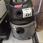 LOTE 494 - 01 ASPIRADOR DE PÓ MARCA ELECTROLUX. (NO ESTADO) ATENÇÃO! FAZER A VISITAÇÃO ANTES DE ARREMATAR, NÃO SABEMOS SE FUNCIONA. LEILÃO NÃO TEM GARANTIA E NEM DEVOLUÇÃO, SUJEITO A POSSÍVEIS AVARIAS VISÍVEIS/OCULTAS E/OU AUSÊNCIA DE COMPONENTES.